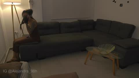 schedule 300 pm - 1100pm colombia time online show from October 26, 2025, 12:16 am