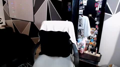 l0lavelvet online show from June 11, 2026, 5:22 pm