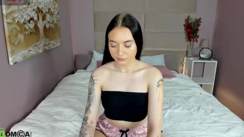 Snapshot of l1llian_lee chatting on February 26, 2026, 9:08 am lilia online show from February 26, 2026, 9:08 am