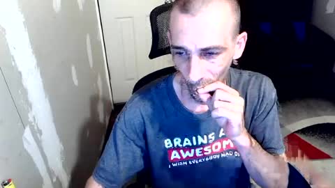 Snapshot of l1v1nth3dr3am chatting on July 21, 2026, 5:54 am l1v1nth3dr3am online show from July 21, 2026, 5:54 am