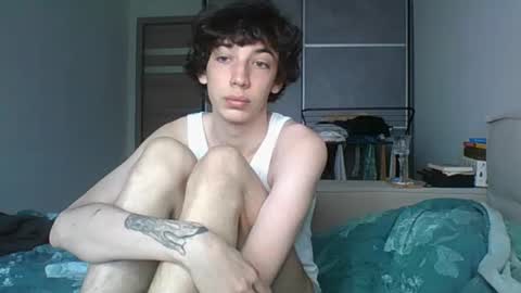 Snapshot of l8199 chatting on June 24, 2026, 10:47 am liam online show from June 24, 2026, 10:47 am