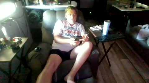 l8tniter online show from June 23, 2026, 9:46 pm