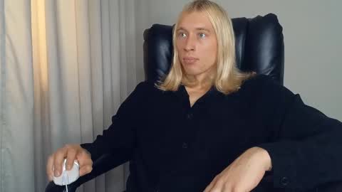 Adonis online show from September 9, 2025, 8:03 am