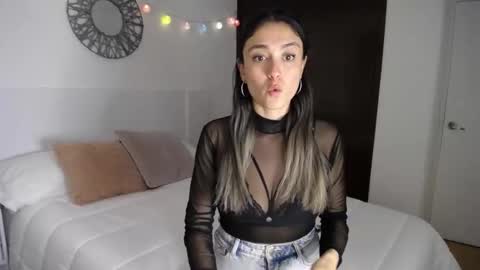 Catalina online show from March 8, 2026, 2:37 am