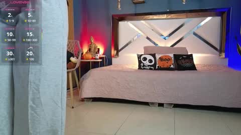 Cris  online show from October 30, 2025, 11:00 am