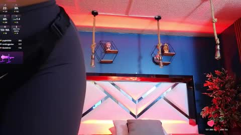 Snapshot of laady_brownn chatting on February 14, 2026, 11:29 am Cris online show from February 14, 2026, 11:29 am