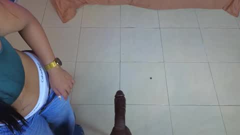 Snapshot of laady_brownn chatting on February 18, 2026, 12:34 pm Cris online show from February 18, 2026, 12:34 pm