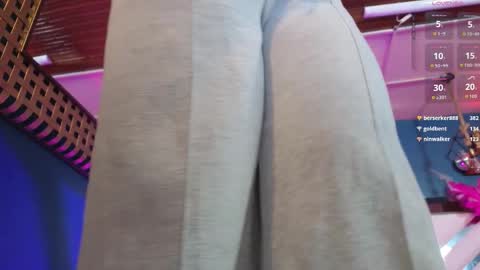 Snapshot of laady_brownn chatting on February 21, 2026, 11:33 am Cris online show from February 21, 2026, 11:33 am