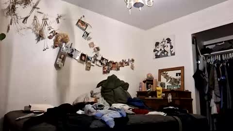 Snapshot of lacybell chatting on April 30, 2026, 6:42 am lacybell online show from April 30, 2026, 6:42 am