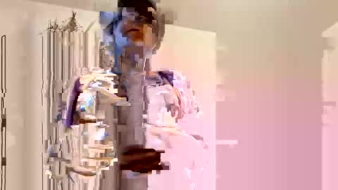 Snapshot of lacybell chatting on May 2, 2026, 1:43 am lacybell online show from May 2, 2026, 1:43 am