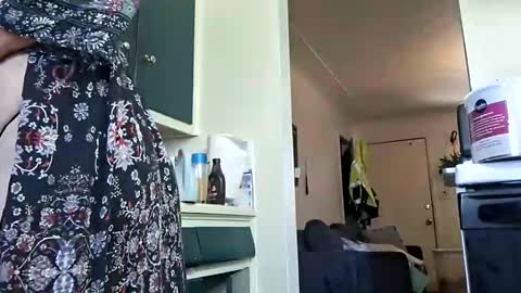 Snapshot of lacybell chatting on May 2, 2026, 4:01 pm lacybell online show from May 2, 2026, 4:01 pm