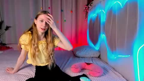 Snapshot of lada2k4 chatting on July 7, 2026, 5:10 am Lada online show from July 7, 2026, 5:10 am