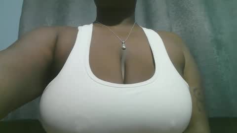 Snapshot of lady_dearra chatting on September 10, 2025, 1:38 am lady_dearra online show from September 10, 2025, 1:38 am