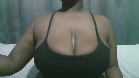 Snapshot of lady_dearra chatting on September 21, 2025, 4:14 am lady_dearra online show from September 21, 2025, 4:14 am