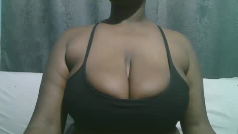 Snapshot of lady_dearra chatting on September 25, 2025, 2:04 am lady_dearra online show from September 25, 2025, 2:04 am