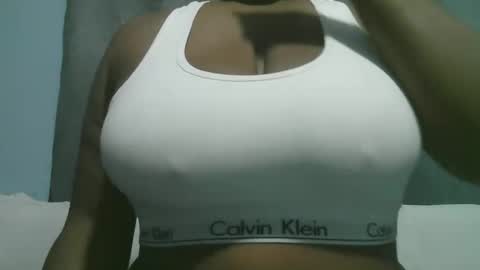 Snapshot of lady_dearra chatting on October 23, 2025, 3:28 am lady_dearra online show from October 23, 2025, 3:28 am