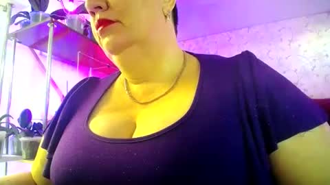 Snapshot of lady_gloria chatting on June 22, 2026, 4:53 am Lady Gloria online show from June 22, 2026, 4:53 am