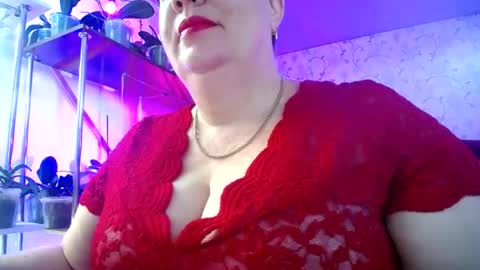 Snapshot of lady_gloria chatting on June 25, 2026, 6:29 am Lady Gloria online show from June 25, 2026, 6:29 am