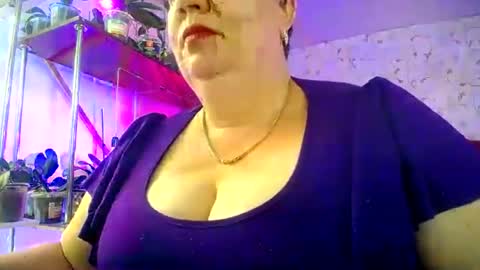 Snapshot of lady_gloria chatting on July 21, 2026, 11:45 am Lady Gloria online show from July 21, 2026, 11:45 am