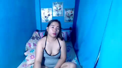 lady_in_bed69 online show from April 7, 2026, 10:31 pm