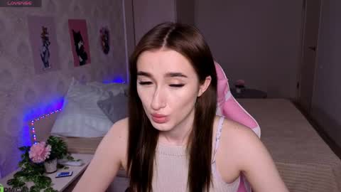 Olivia online show from April 4, 2026, 12:53 am