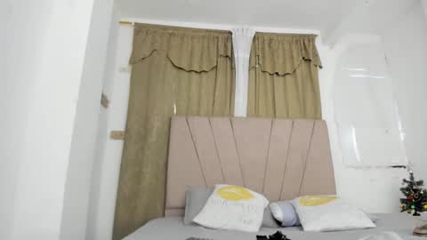 lady_miss___ online show from December 3, 2025, 12:25 pm