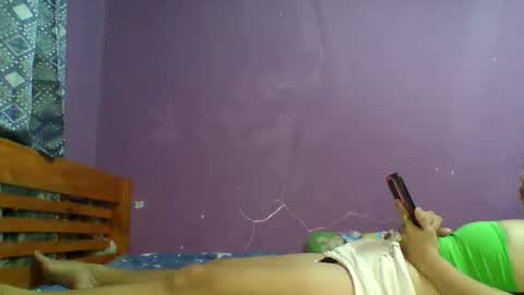 Snapshot of lady_yours69xx chatting on May 15, 2026, 10:39 pm corz online show from May 15, 2026, 10:39 pm