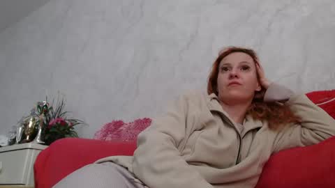 Sima Ladybigsmile online show from April 12, 2026, 10:31 am