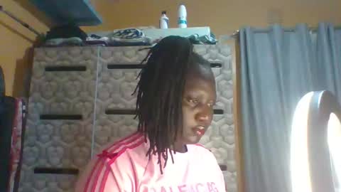 lindah32 online show from March 27, 2026, 7:02 pm