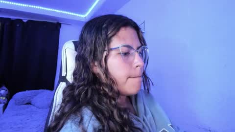  Lady  online show from March 17, 2026, 1:10 am