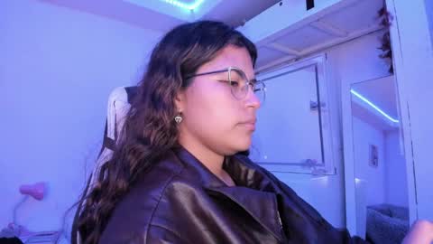 Snapshot of ladybrown_16 chatting on April 26, 2026, 5:49 am Lady online show from April 26, 2026, 5:49 am