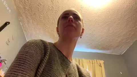 Snapshot of ladybug9097 chatting on March 9, 2025, 9:03 pm RockStar Couple online show from March 9, 2025, 9:03 pm