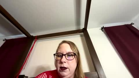 Snapshot of ladycherielynn chatting on December 16, 2025, 5:18 pm LadyCherieLynn online show from December 16, 2025, 5:18 pm