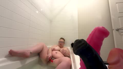 Snapshot of ladycherielynn chatting on April 10, 2026, 2:11 pm LadyCherieLynn online show from April 10, 2026, 2:11 pm