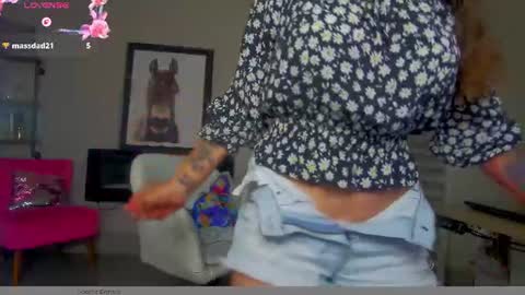 Snapshot of ladydanger69 chatting on July 14, 2026, 2:23 pm ladydanger69 online show from July 14, 2026, 2:23 pm