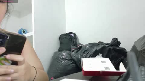 Snapshot of ladydeathz chatting on March 19, 2026, 5:22 am ladydeathz online show from March 19, 2026, 5:22 am