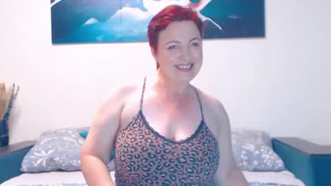 Snapshot of ladyelizabeth777 chatting on July 11, 2026, 6:27 am Beth online show from July 11, 2026, 6:27 am