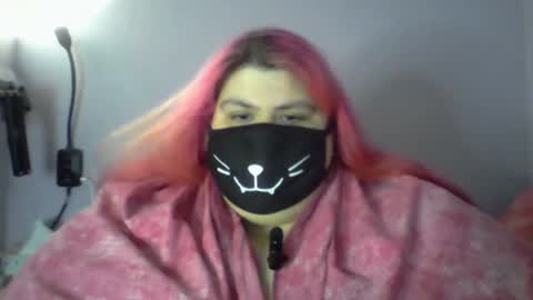 ladykitsunebig online show from May 11, 2026, 6:05 pm