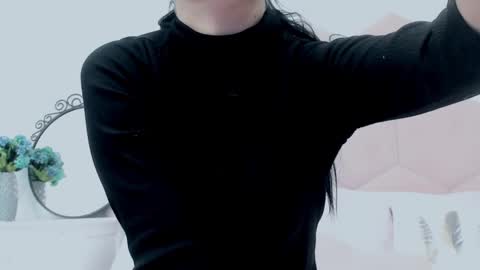 Snapshot of ladyliia chatting on February 19, 2025, 5:05 am Lia online show from February 19, 2025, 5:05 am