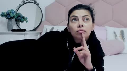 Snapshot of ladyliia chatting on February 28, 2025, 4:21 am Lia online show from February 28, 2025, 4:21 am