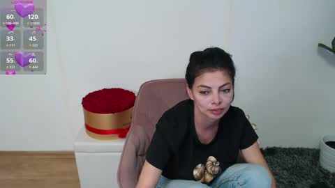 Lia online show from May 15, 2026, 5:47 am