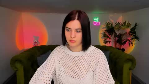 Amelia online show from October 26, 2025, 8:42 am