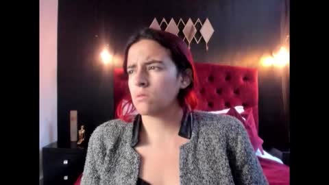 Laia  online show from February 10, 2026, 11:47 am