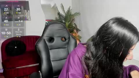 laila_angel online show from December 22, 2025, 7:00 pm