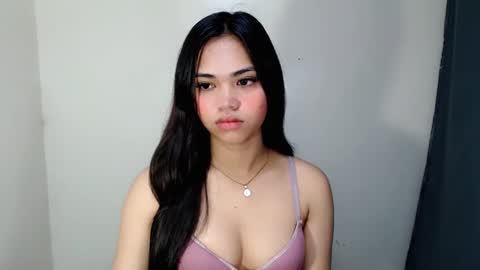 Snapshot of laire_allure chatting on May 7, 2026, 6:41 am laire online show from May 7, 2026, 6:41 am