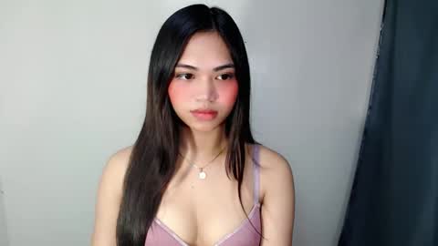 Snapshot of laire_allure chatting on May 19, 2026, 6:09 am laire online show from May 19, 2026, 6:09 am