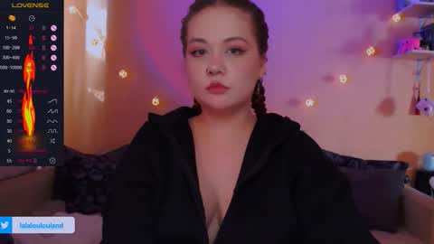 Nicky online show from October 18, 2025, 12:06 pm