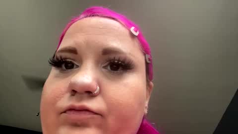 lalaaacx3 online show from September 17, 2025, 4:52 pm