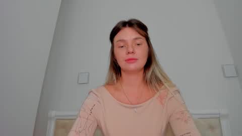 Snapshot of lallie_ chatting on November 6, 2025, 12:39 pm Lallie online show from November 6, 2025, 12:39 pm