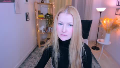 Laly online show from December 30, 2024, 3:24 pm